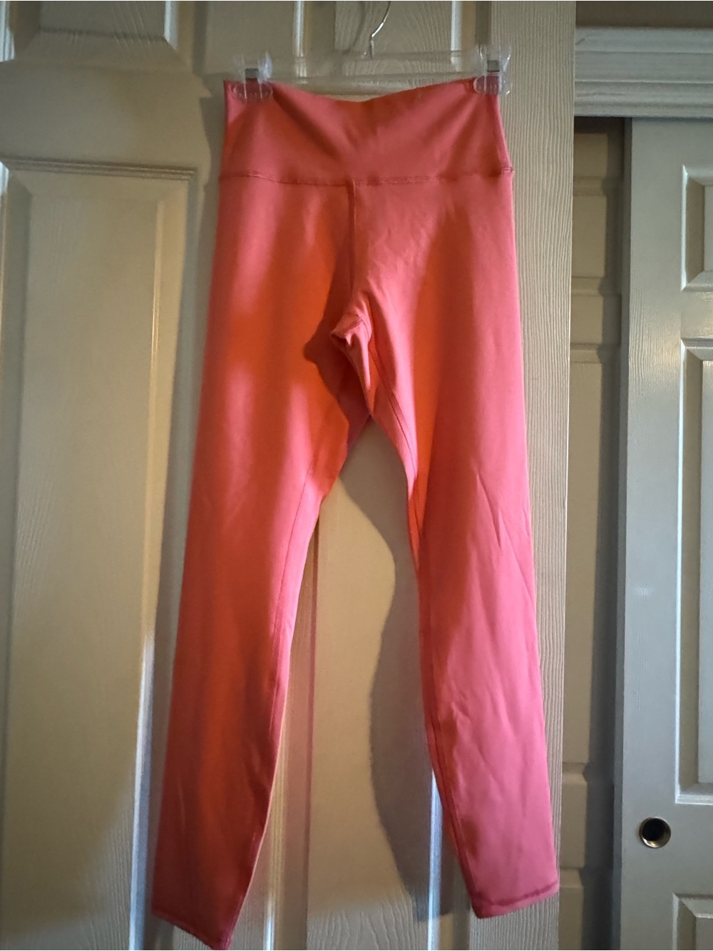 Alo Yoga Coral Pink Active Leggings
